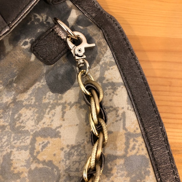 Elliott Lucca Bronze Metallic Envelope Bag, detachable chain handle - Picture 12 of 16